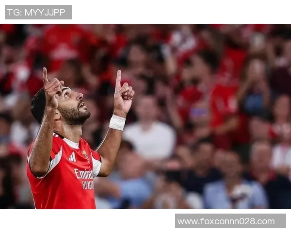 中超精彩对决AC米兰大胜本菲卡帽子戏法引爆全场热情