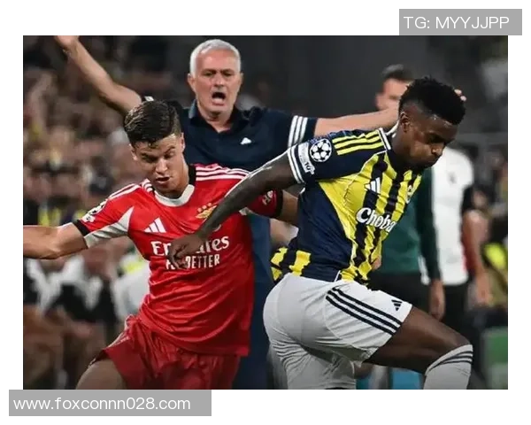 欧冠精彩对决本菲卡大胜莱比锡神扑引发争议判罚全场沸腾