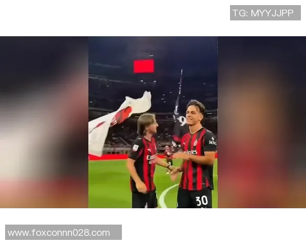 欧联杯历史冷门AC米兰5-0横扫那不勒斯引发全场惊叹