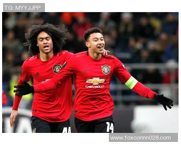 英超激战：里昂逆转那不勒斯红牌事件引发全场热议与数据分析